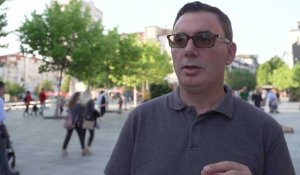 Des Kosovars réagissent aux accusations de crimes de guerre portées contre le président Thaci