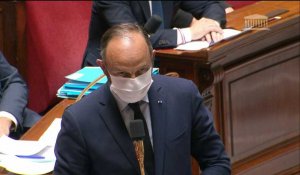 Édouard Philippe masqué devant l'Assemblée nationale