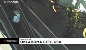 Deux laveurs de vitres coincés sur une nacelle secourus à Oklahoma City