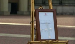 Le palais de Buckingham affiche une annonce de naissance royale