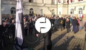 VIDEO. À Nantes, le drapeau breton flotte devant la mairie