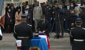 Puy-de-Dôme: les gendarmes décédés décorés de la Légion d'honneur