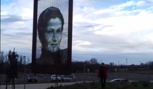 Tarn-et-Garonne : un portrait monumental de Simone Veil devant le collège de Verdun-sur-Garonne