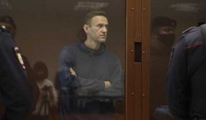 Russie: Alexei Navalny arrive au tribunal pour son procès en diffamation