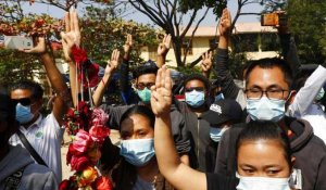 Birmanie : les protestations continuent, les arrestations aussi