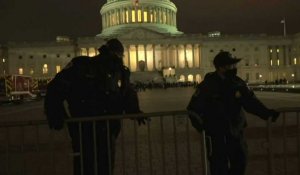 USA: La police prépare le Capitole avant le couvre-feu à Washington