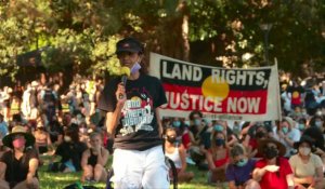 Des milliers d'Australiens dénoncent "Journée de l'invasion", malgré les restrictions