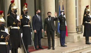 Emmanuel Macron reçoit le Premier ministre slovaque à l'Elysée