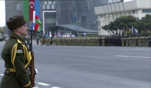 Défilé militaire à Bakou pour célébrer la victoire contre l'Arménie