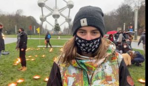Adelaïde Charlier explique l'Action de Youth For Climate #FightForOnePointFive à l'Atomium 