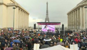France: rassemblement contre l'IVG au Trocadéro