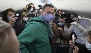 L'opposant russe Alexeï Navalny interpellé par la police à l'aéroport de Moscou