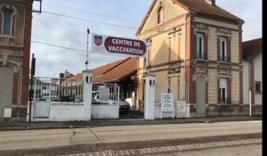 À la salle des fêtes de Romilly-sur-Seine, le parcours d’un vacciné