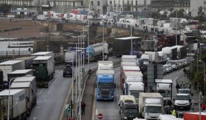 La France rouvre sa frontière avec le Royaume-Uni pour certains retours et sous conditions
