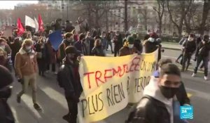 Covid-19 en France : "on se sent sacrifiés" des étudiants manifestent à travers la France