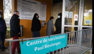 Lille : les seniors se font vacciner