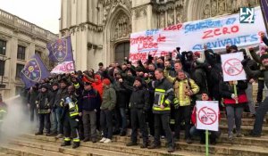 Plus de 500 pompiers ont manifesté leur colère à Bruxelles
