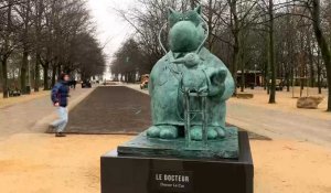 Une vingtaine de sculptures géants du Chat de Geluck exposées au Parc Royal 