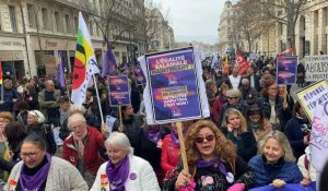 A Marseille, début de la manifestation pour défendre les droits des femmes