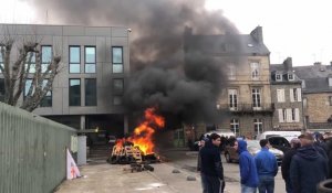 VIDEO. Les pêcheurs manifestent leur colère à Saint-Brieuc : « On demande juste à travailler »