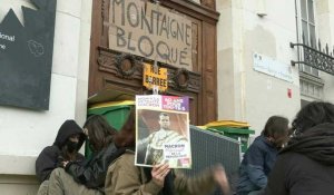 Retraites: à Paris, le lycée Montaigne bloqué pour la 10e journée de mobilisation