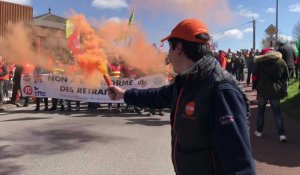 Réforme des retraites : 600 manifestants sur la rocade à Saint-Omer
