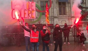 Retraites: manifestation à Paris après la décision du Conseil constitutionnel