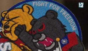 Winnie l'ourson frappé par un ours de Taïwan: un écusson militaire non officiel fait fureur