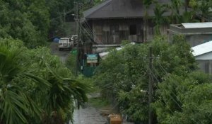 Vent et pluie en Birmanie à l'approche du cyclone Mocha