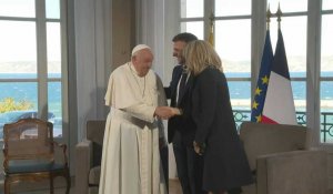 Rencontre entre Brigitte et Emmanuel Macron et le pape François