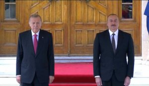 Aliev reçoit Erdogan lors d'une cérémonie dans l'enclave azerbaïdjanaise du Nakhitchevan
