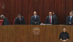 Brésil: une majorité de juges votent pour l'inéligibilité de l'ex-président Bolsonaro