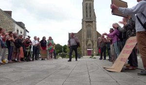 Manifestation contre l'agrandissement de l'incinérateur à Planguenoual : "évidemment ça pollue !"