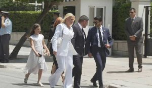 Les ministres grecs arrivent pour la cérémonie de prestation de serment