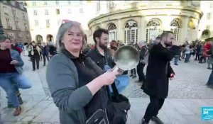 France : concert de casseroles pendant l'allocution d'Emmanuel Macron