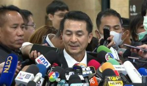 Thaïlande : arrivée des députés au parlement, Pita soumet à nouveau candidature