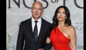 Jeff Bezos a célébré ses fiançailles en présence de Kris Jenner et Sarah Staudinger