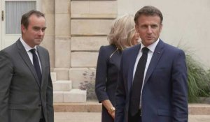 14 juillet: Emmanuel Macron arrive à l'Hôtel de Brienne pour rencontrer des militaires