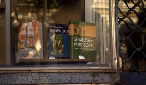 Hongrie : une librairie condamnée à une amende record pour la vente d'un livre au contenu LGBT