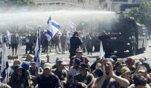Des manifestants bloquent la route du Parlement à Jérusalem