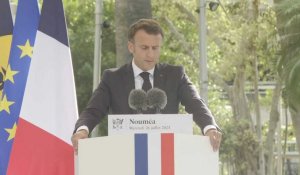 Nouvelle-Calédonie: Macron dit vouloir une "révision de la Constitution" pour "début 2024"
