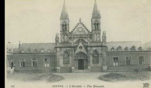 Que reste-t-il de l'ancienne chapelle de l'hôpital à Dieppe ?