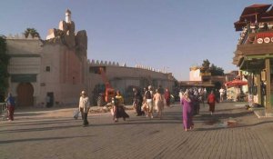 Séisme au Maroc: la vie reprend sur la place historique Jemaa el-Fna de Marrakech