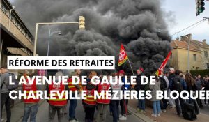 Blocage face au lycée Bazin à Charleville-Mézières