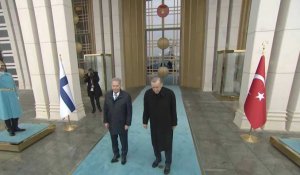 Erdogan accueille le président finlandais pour des discussions sur sa candidature à l'OTAN