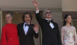 Cannes: tapis rouge pour l'équipe du film "Perfect Days" de Wim Wenders
