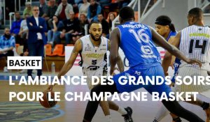 Tour d’honneur du Champagne Basket après sa qualification devant Vichy/Clermont