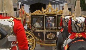 Le roi Charles III et la reine consort Camilla arrivent à l'abbaye de Westminster