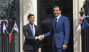 Sunak accueille l'émir du Qatar à Downing Street à la veille du couronnement
