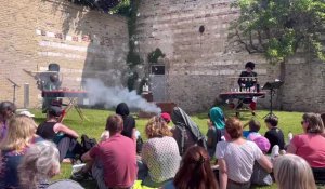 Saint-Omer : Sous les pavés, l'art, un festival d'art de la rue explosif